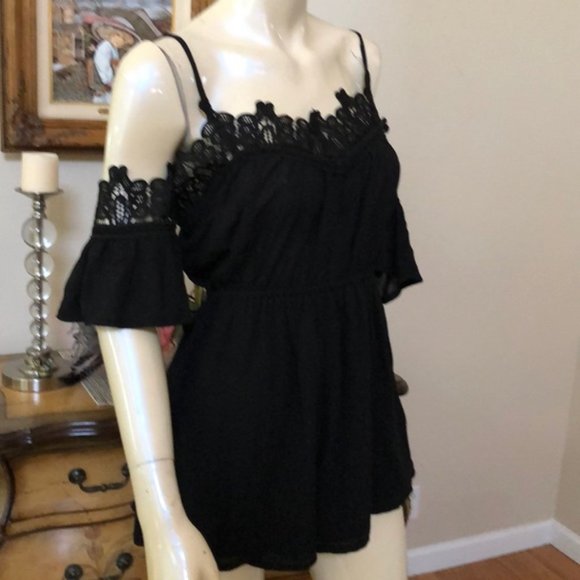 LF Black Lace Drop-Sleeve Romper - Picture 2 of 5